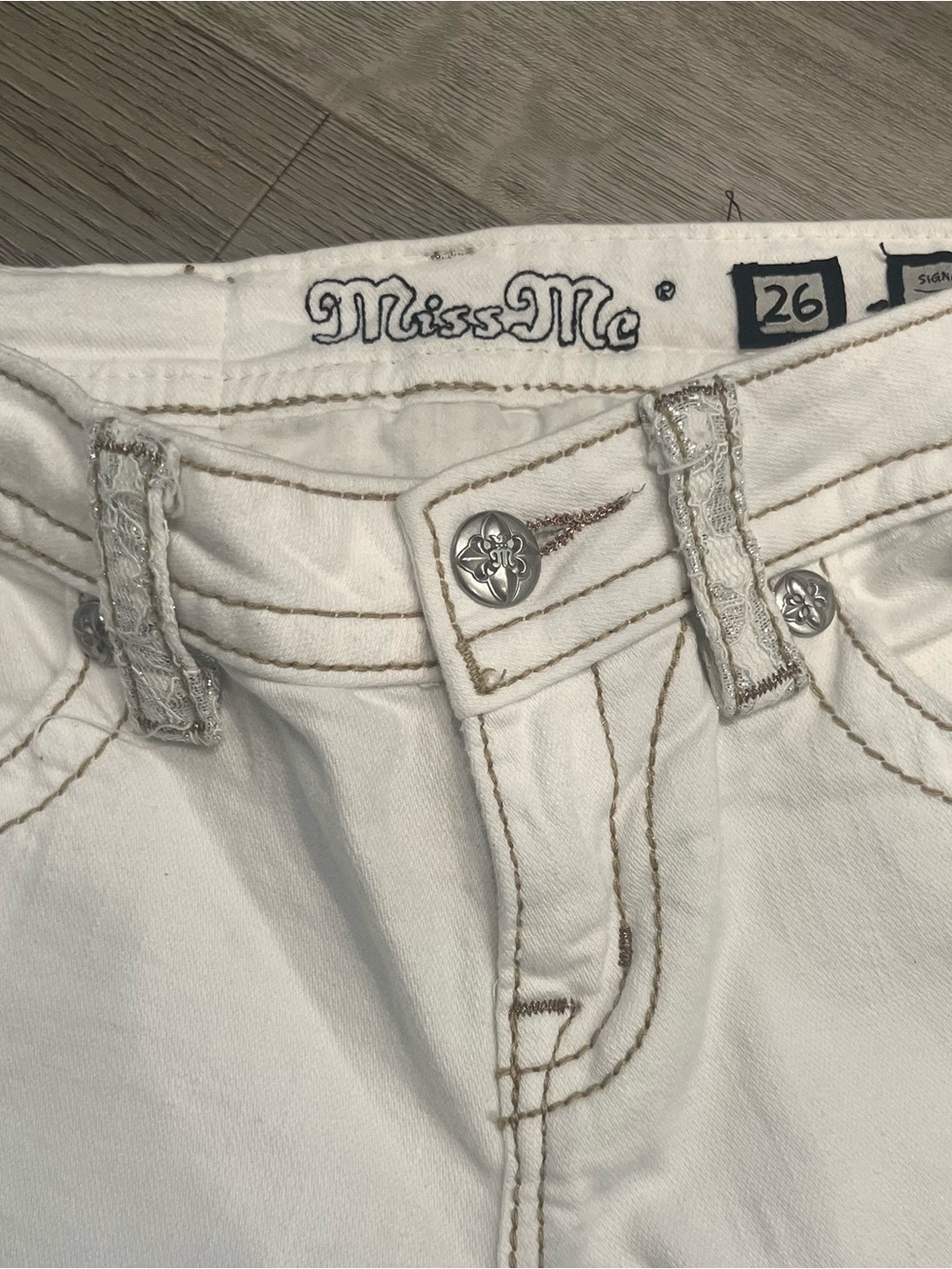 Miss Me Ankle Skinny White Embellished Jeans - Picture 3 of 9